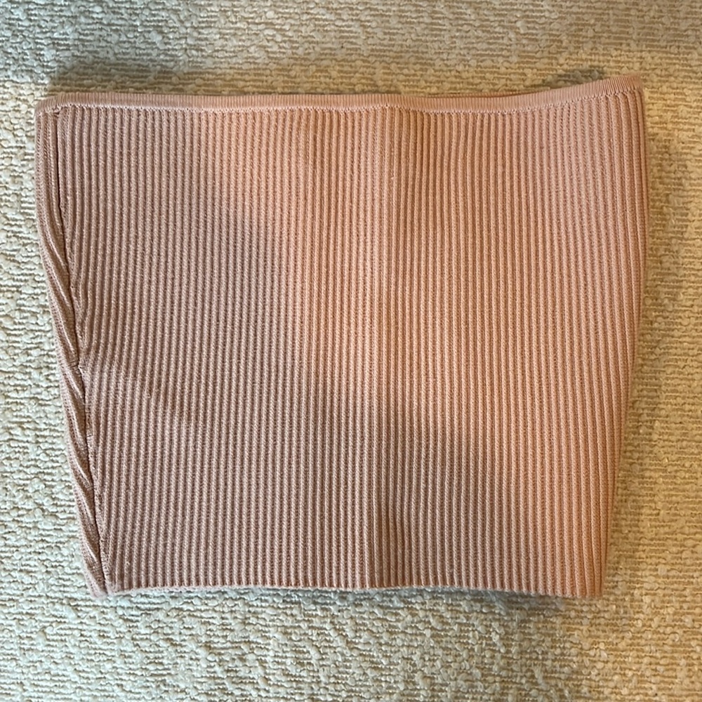 Like New Babaton Ribbed Top